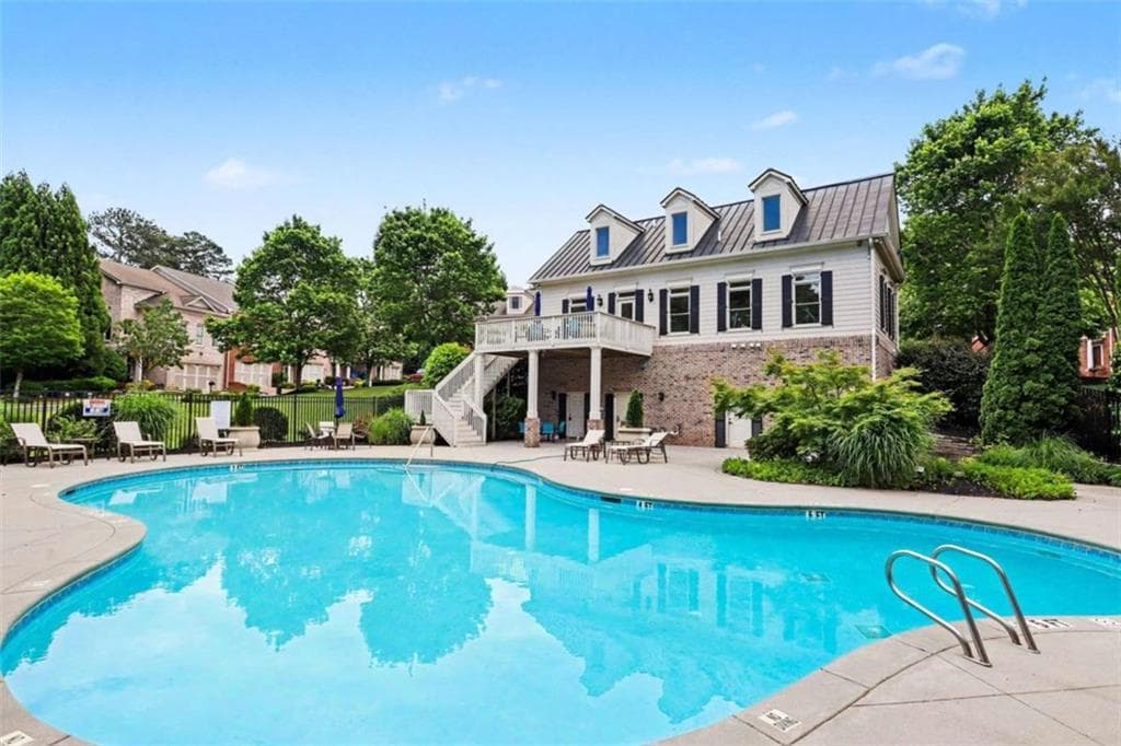 4 bedroom, 6 bathroom, 4,044 sq ft townhouse for sale at 6070 Narcissa Place, Johns Creek, GA 30097 — photo 7