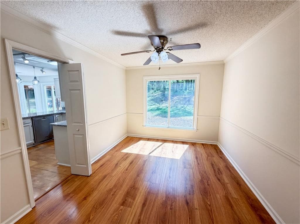 3 bedroom, 3 bathroom, 1,956 sq ft single family residence for sale at 1197 Parkwood chase, Acworth, GA 30102 — photo 8