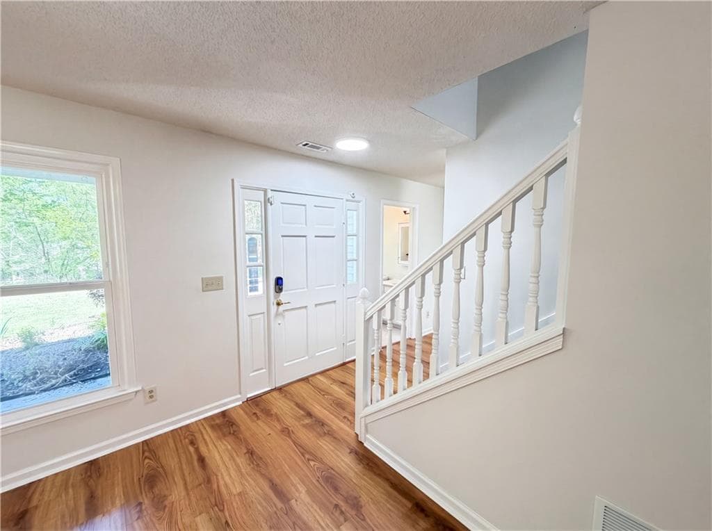 3 bedroom, 3 bathroom, 1,956 sq ft single family residence for sale at 1197 Parkwood chase, Acworth, GA 30102 — photo 10