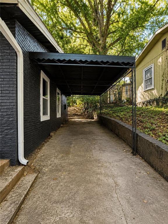 3 bedroom, 2 bathroom, 1,300 sq ft single family residence for sale at 342 Lincoln Street SW, Atlanta, GA 30315 — photo 3
