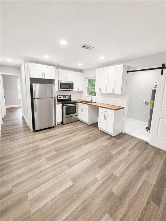3 bedroom, 2 bathroom, 1,300 sq ft single family residence for sale at 342 Lincoln Street SW, Atlanta, GA 30315 — photo 7