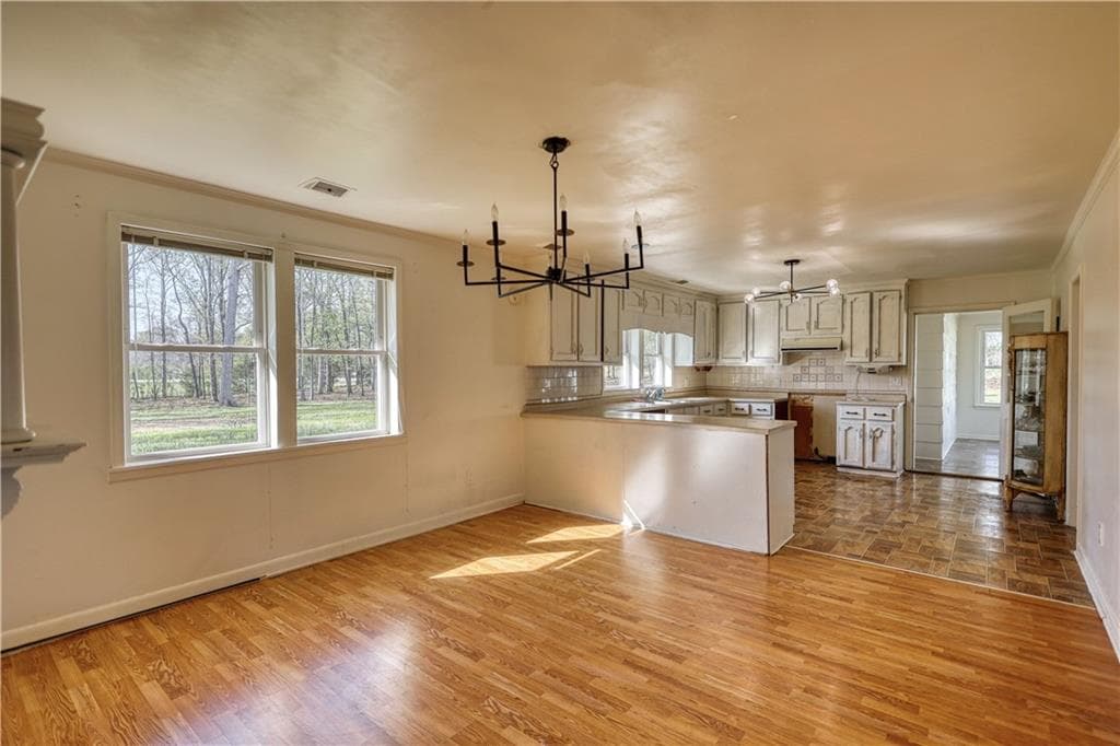 3 bedroom, 2 bathroom, 2,249 sq ft single family residence for sale at 10 Wolfskin Road, Arnoldsville, GA 30619 — photo 9