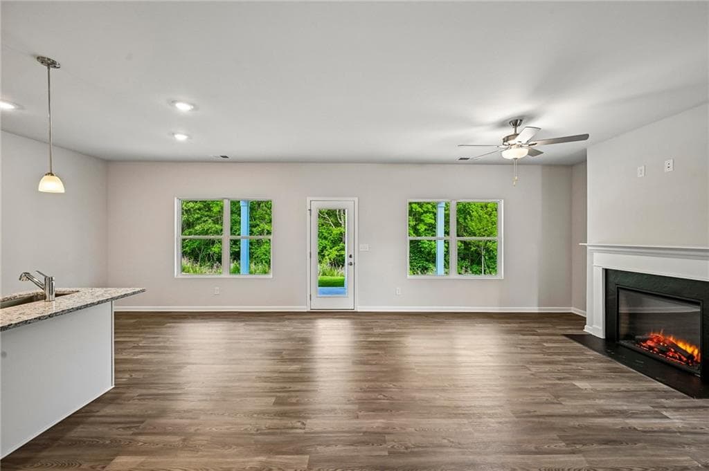 3 bedroom, 3 bathroom, 1,925 sq ft single family residence under contract at 11872 Rizvan Place, Covington, GA 30014 — photo 8