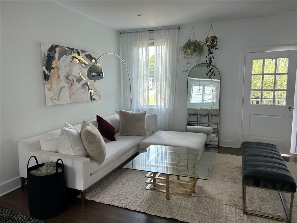 2 bedroom, 2 bathroom, 1,357 sq ft condominium for rent at 128 Peachtree Memorial Drive 4, Atlanta, GA 30309 for $3,300 a month — photo 3