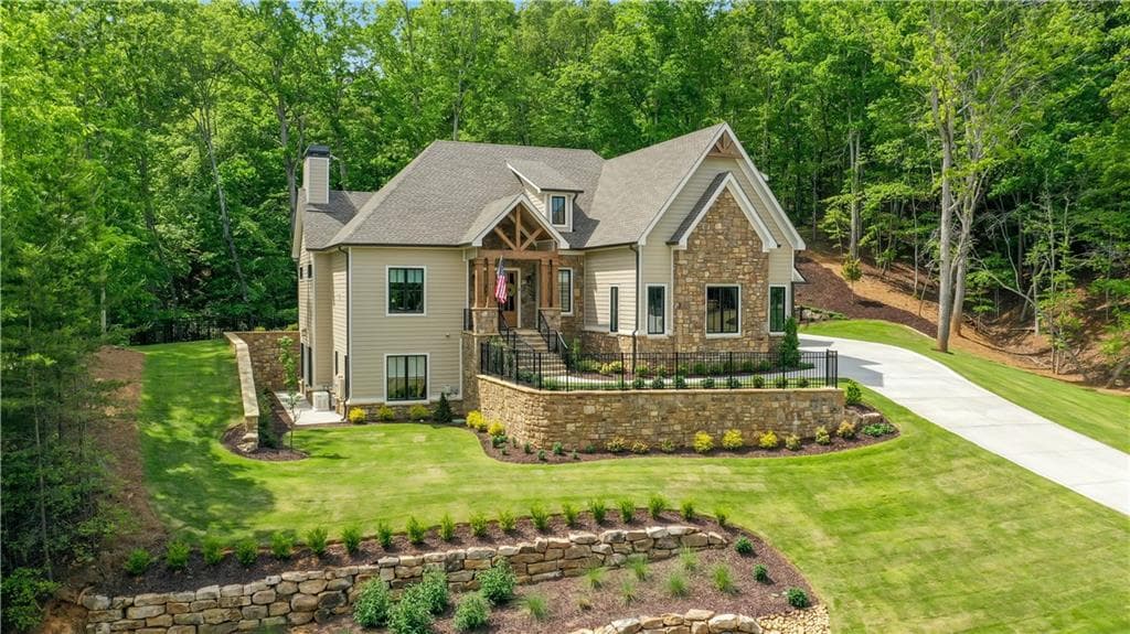 4 bedroom, 5 bathroom, 4,320 sq ft single family residence under contract at 200 Golden Bear Pass, Dahlonega, GA 30533 — photo 4