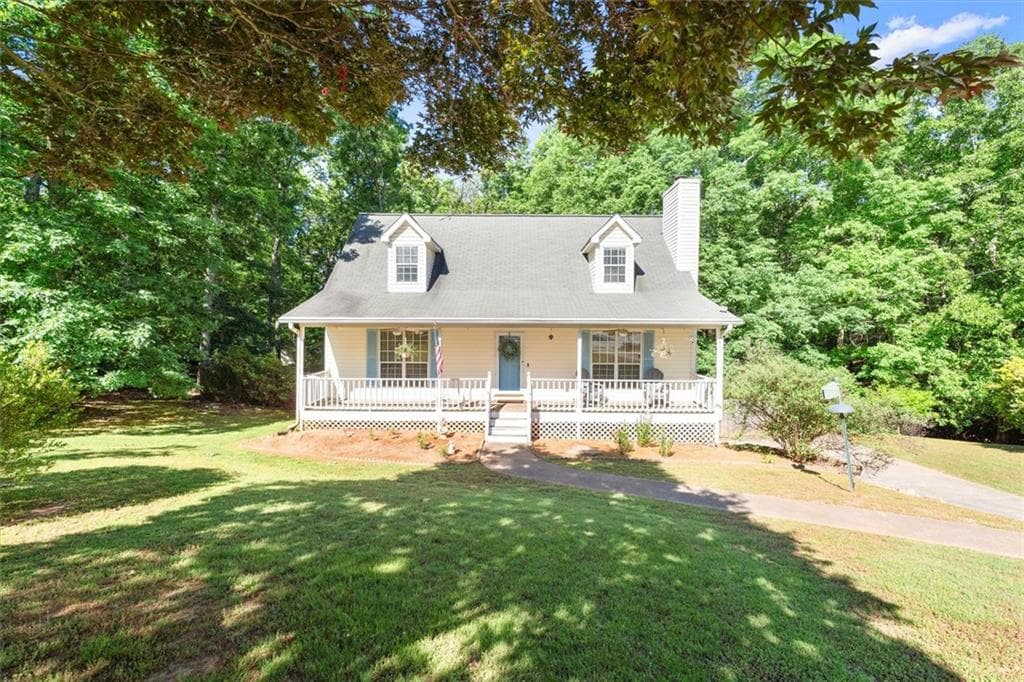 3 bedroom, 3 bathroom, 1,882 sq ft single family residence sold at 4241 Sturbridge Drive, Douglasville, GA 30135