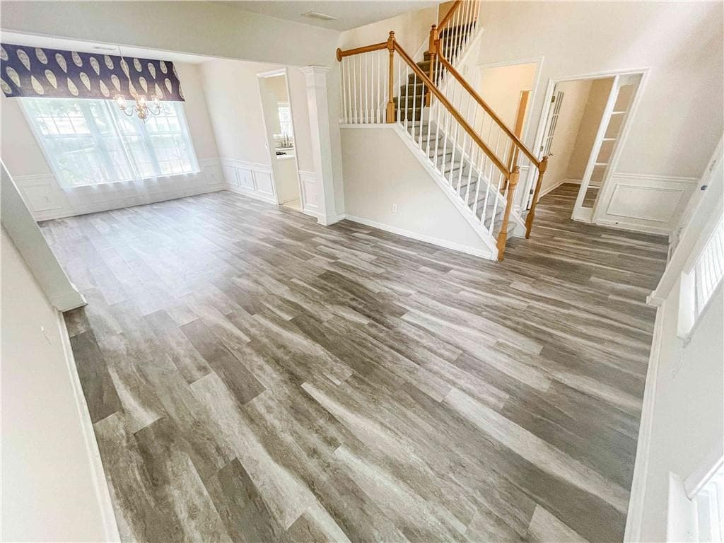 4 bedroom, 3 bathroom, 2,904 sq ft single family residence for sale at 3145 Elmendorf Drive, Kennesaw, GA 30144 — photo 7