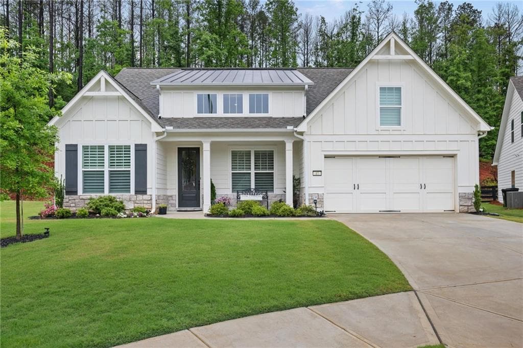 3 bedroom, 3 bathroom, 2,566 sq ft single family residence under contract at 17 Magnolia Court, Dallas, GA 30132