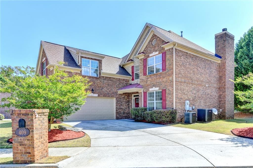 4 bedroom, 4 bathroom, 2,498 sq ft single family residence for sale at 409 Arbor Lane, Loganville, GA 30052 — photo 3