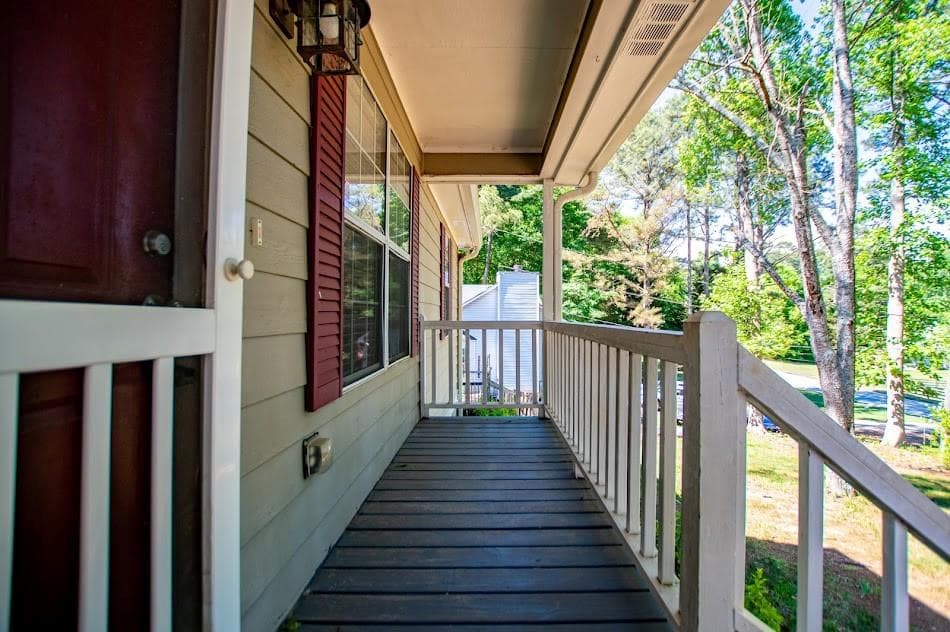 3 bedroom, 2 bathroom, 1,476 sq ft single family residence for sale at 1268 Cohran Store Road, Douglasville, GA 30134 — photo 6
