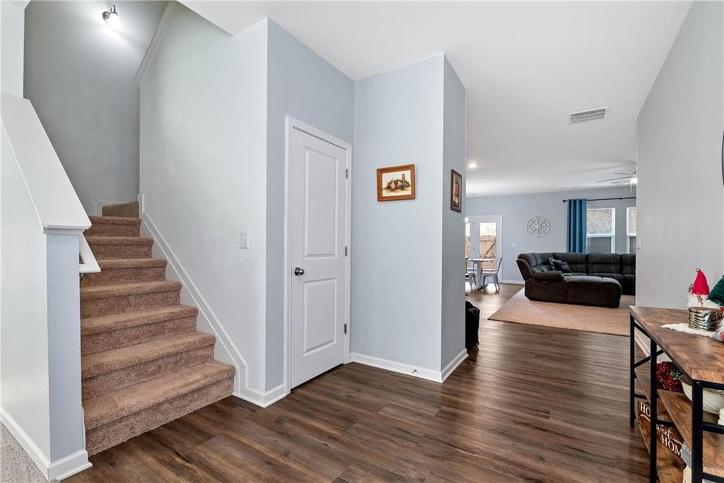 5 bedroom, 3 bathroom, 2,890 sq ft single family residence for sale at 270 Shepard Drive, Dawsonville, GA 30534 — photo 3