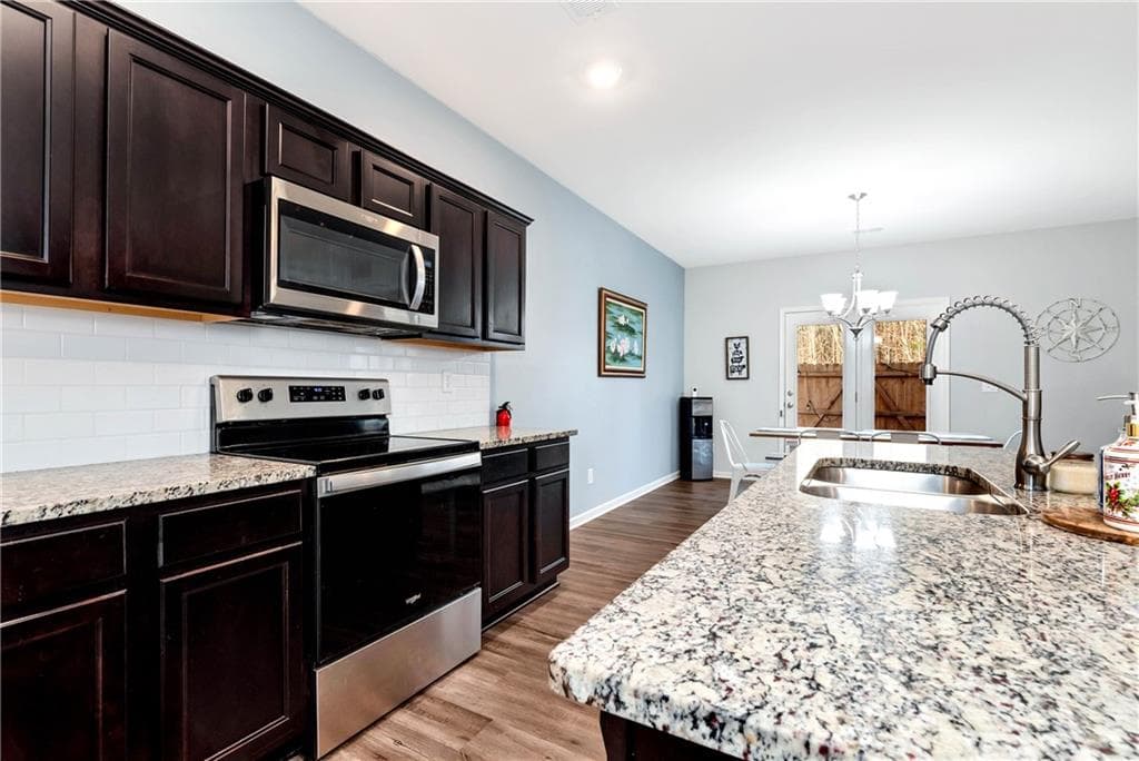 5 bedroom, 3 bathroom, 2,890 sq ft single family residence for sale at 270 Shepard Drive, Dawsonville, GA 30534 — photo 7