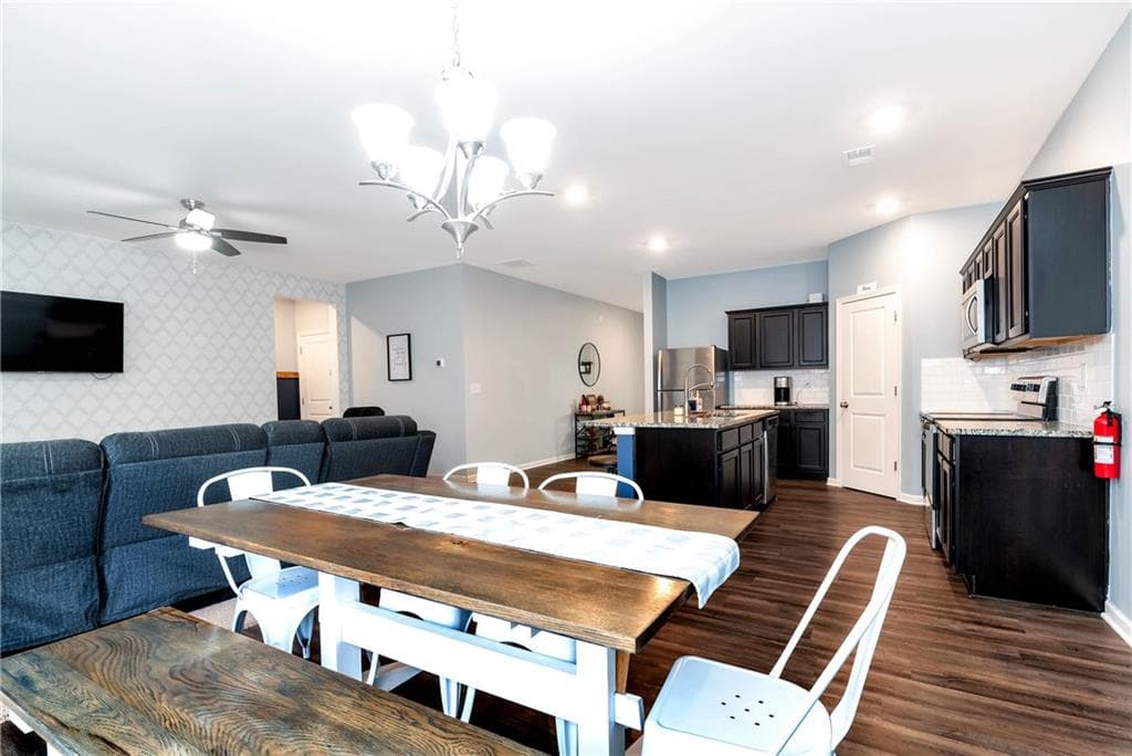 5 bedroom, 3 bathroom, 2,890 sq ft single family residence for sale at 270 Shepard Drive, Dawsonville, GA 30534 — photo 8