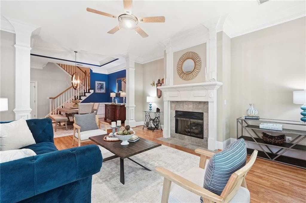 3 bedroom, 3 bathroom, 2,500 sq ft townhouse under contract at 8420 Parker Place, Roswell, GA 30076 — photo 4