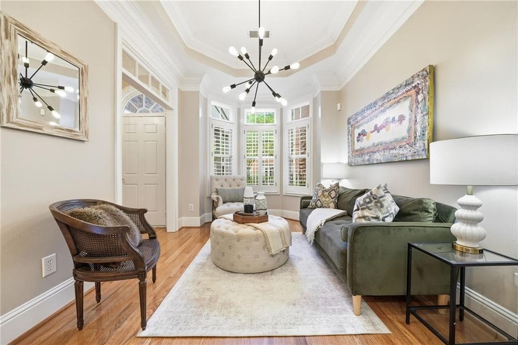 3 bedroom, 3 bathroom, 2,500 sq ft townhouse under contract at 8420 Parker Place, Roswell, GA 30076 — photo 5