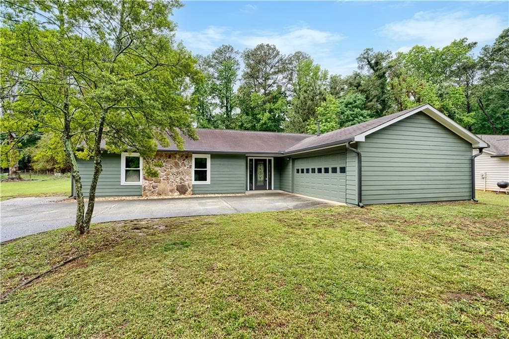 4276 Springfield Drive, Peachtree Corners, GA 30092 — most recent listing photo