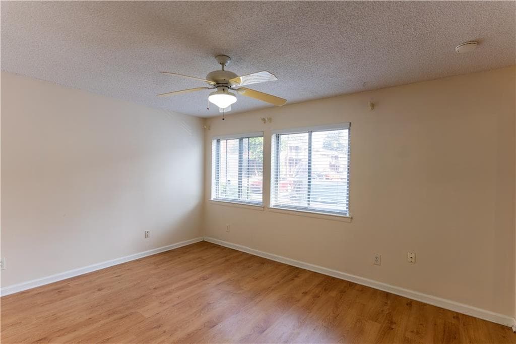 2 bedroom, 1 bathroom, 1,040 sq ft condominium for rent at 4266 Roswell Road K2, Atlanta, GA 30342 for $1,650 a month — photo 4