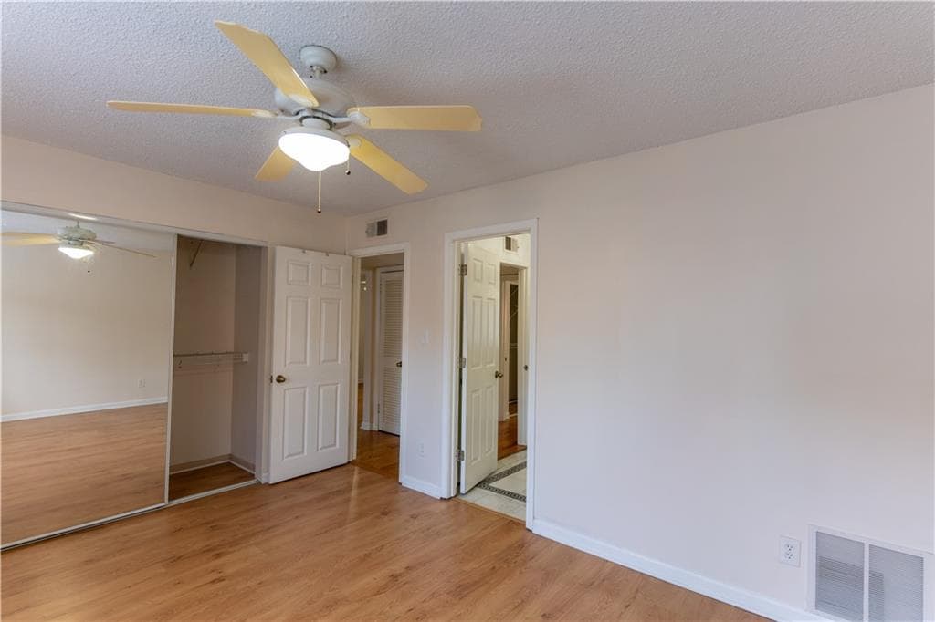 2 bedroom, 1 bathroom, 1,040 sq ft condominium for rent at 4266 Roswell Road K2, Atlanta, GA 30342 for $1,650 a month — photo 5