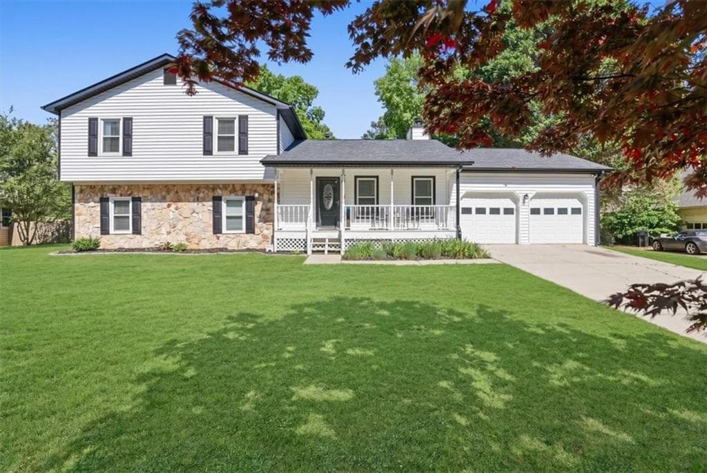 4 bedroom, 3 bathroom, 2,084 sq ft single family residence for sale at 4805 Brandon Acres Lane, Buford, GA 30519