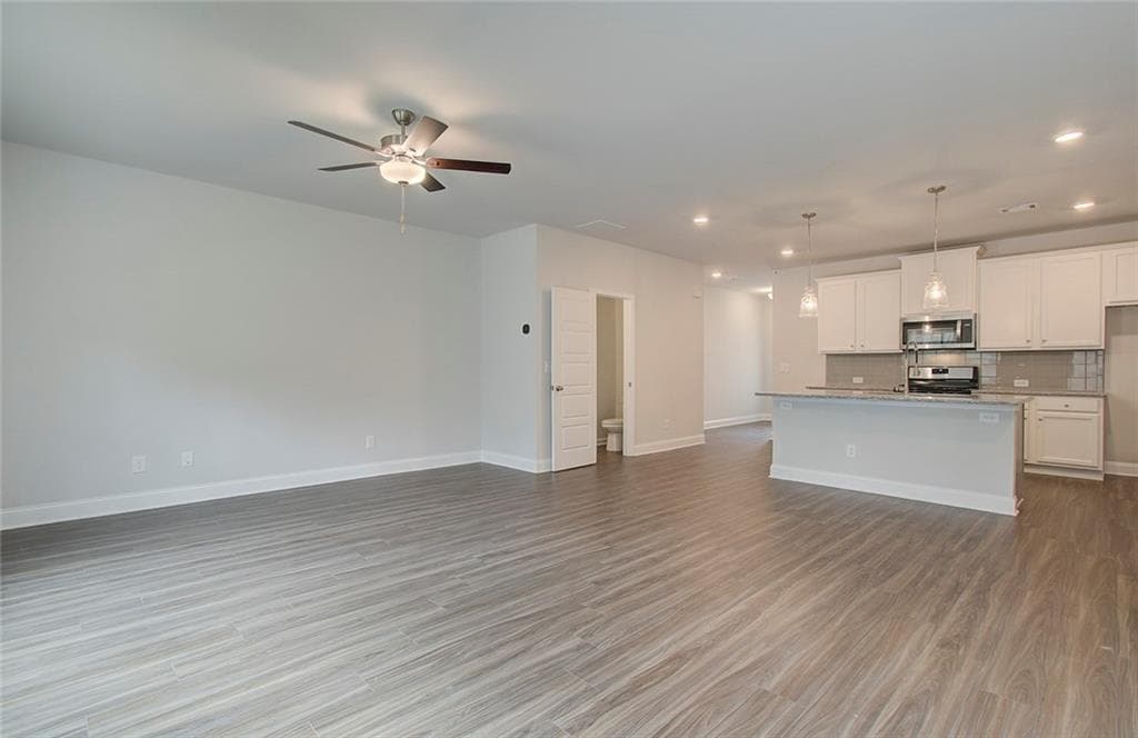 3 bedroom, 3 bathroom, 2,016 sq ft single family residence for sale at 95 Avian Way, Auburn, GA 30011 — photo 7
