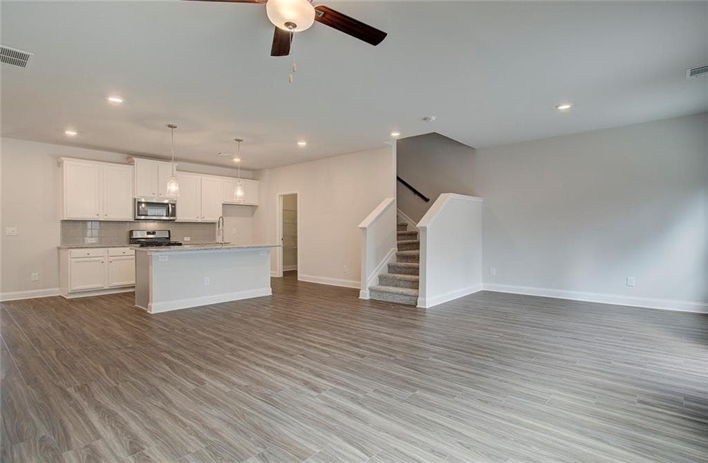3 bedroom, 3 bathroom, 2,016 sq ft single family residence for sale at 95 Avian Way, Auburn, GA 30011 — photo 10