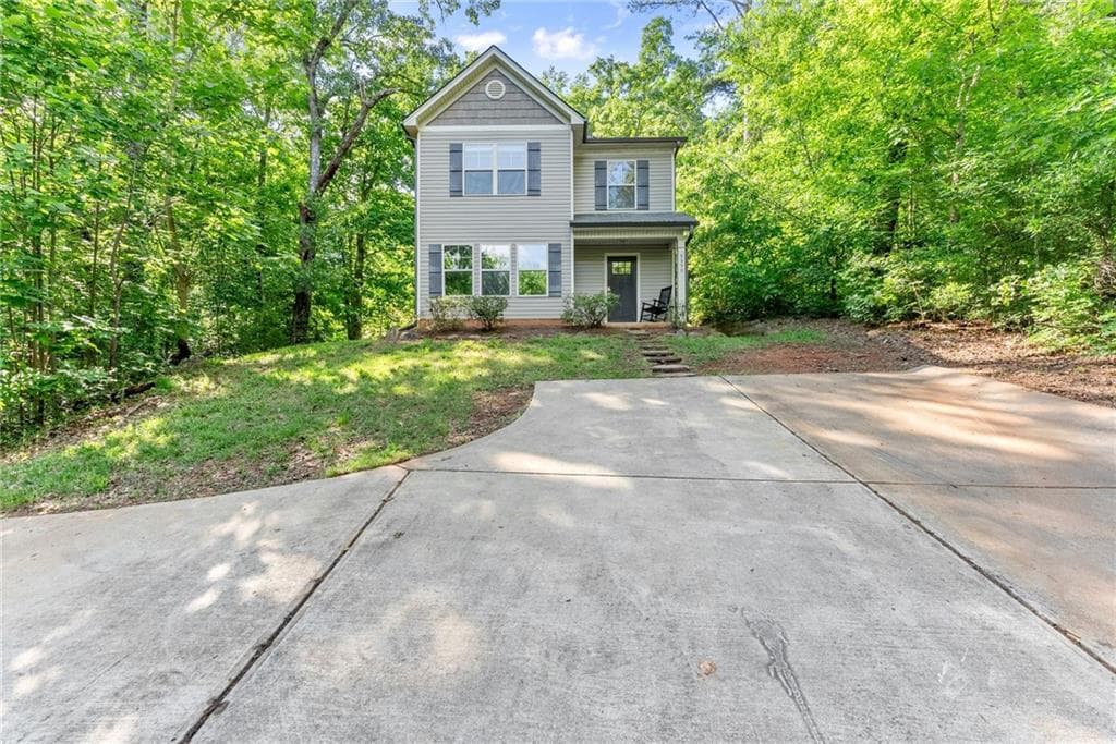 3 bedroom, 3 bathroom, 1,380 sq ft single family residence for sale at 5350 Tomahawk Terrace, Gainesville, GA 30506 — photo 2