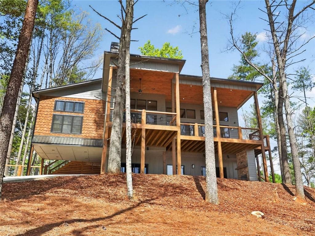 3 bedroom, 5 bathroom, 3,245 sq ft single family residence under contract at 95 Sapulpa Court, Ellijay, GA 30540