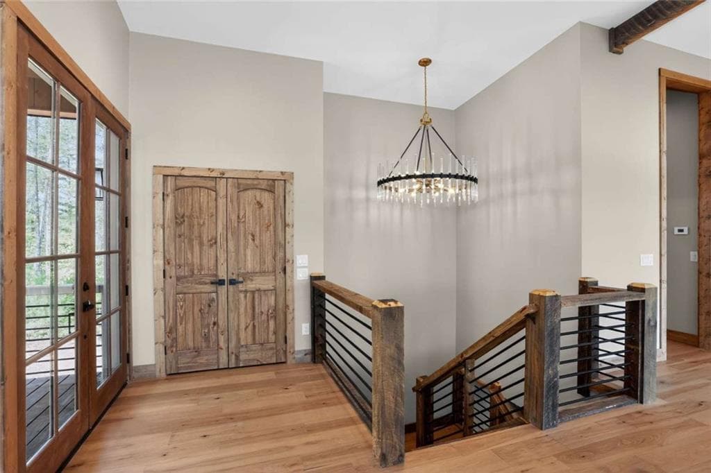 3 bedroom, 5 bathroom, 3,245 sq ft single family residence under contract at 95 Sapulpa Court, Ellijay, GA 30540 — photo 10
