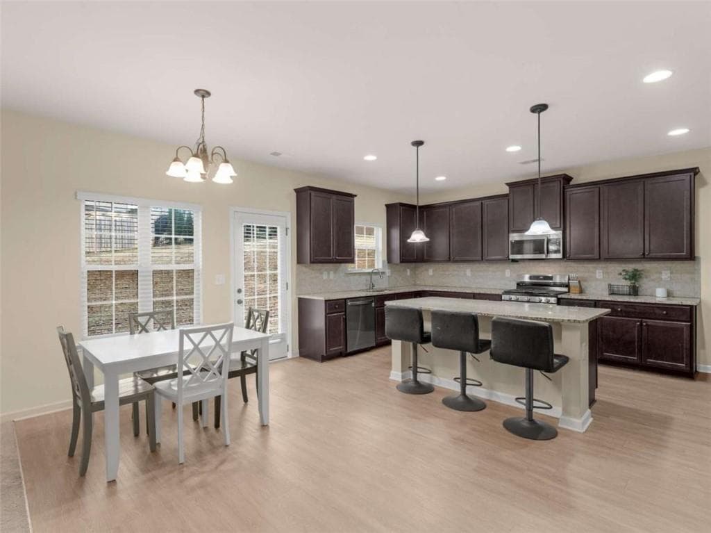 5 bedroom, 5 bathroom, 3,466 sq ft single family residence for sale at 148 Delwood Drive, Mcdonough, GA 30252 — photo 7