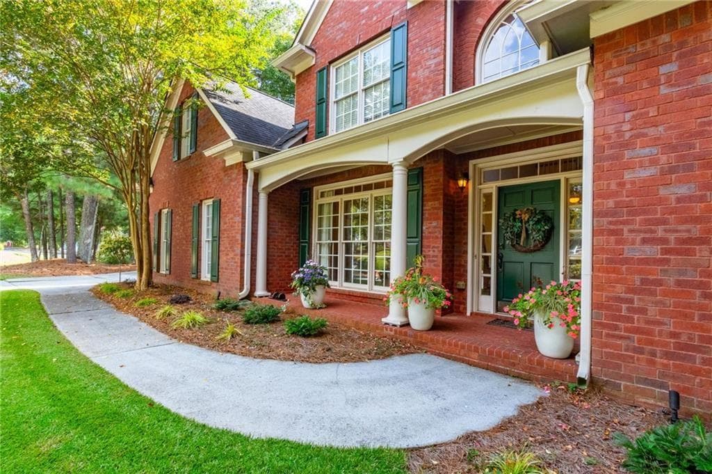 5 bedroom, 4 bathroom, 4,340 sq ft single family residence for sale at 2330 Ashbourne Drive, Lawrenceville, GA 30043 — photo 5