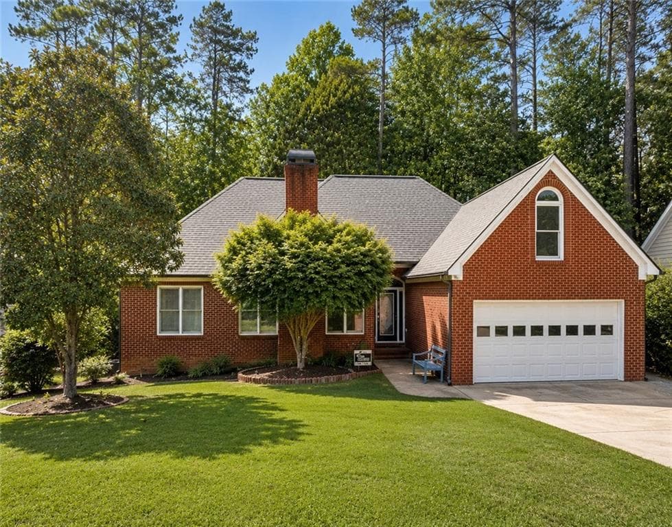 6 bedroom, 3 bathroom, 3,640 sq ft single family residence sold at 997 Sunny Glen Court, Lawrenceville, GA 30043