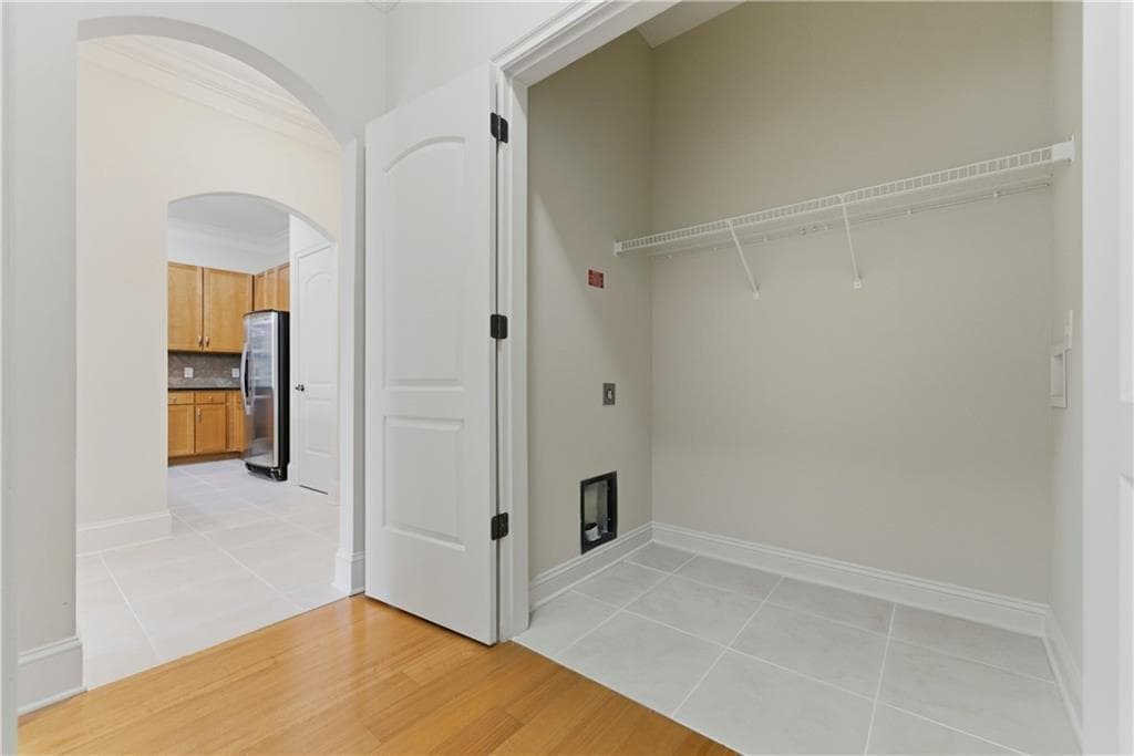 1 bedroom, 1 bathroom, 1,021 sq ft condominium for sale at 3621 Vinings Slope 3511, Atlanta, GA 30339 — photo 10