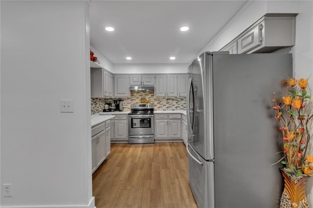 4 bedroom, 3 bathroom, 2,000 sq ft single family residence under contract at 3186 White Road, Conyers, GA 30012 — photo 8