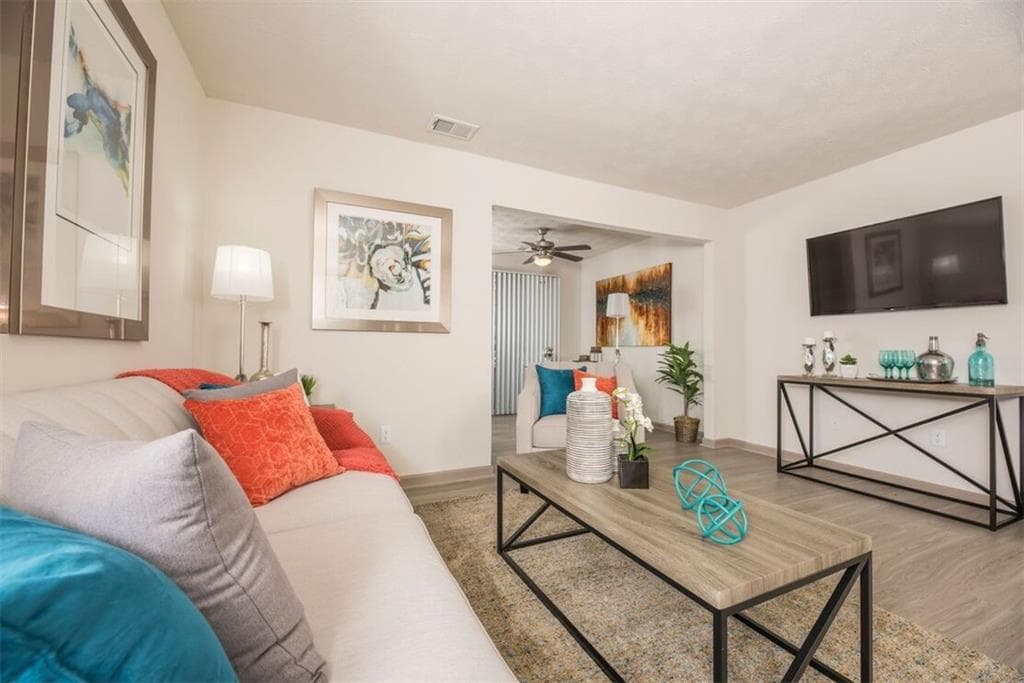 2 bedroom, 2 bathroom, 1,036 sq ft apartment for rent at 1000 Lake Ridge Parkways 1613, Riverdale, GA 30296 for $1,456 a month — photo 7