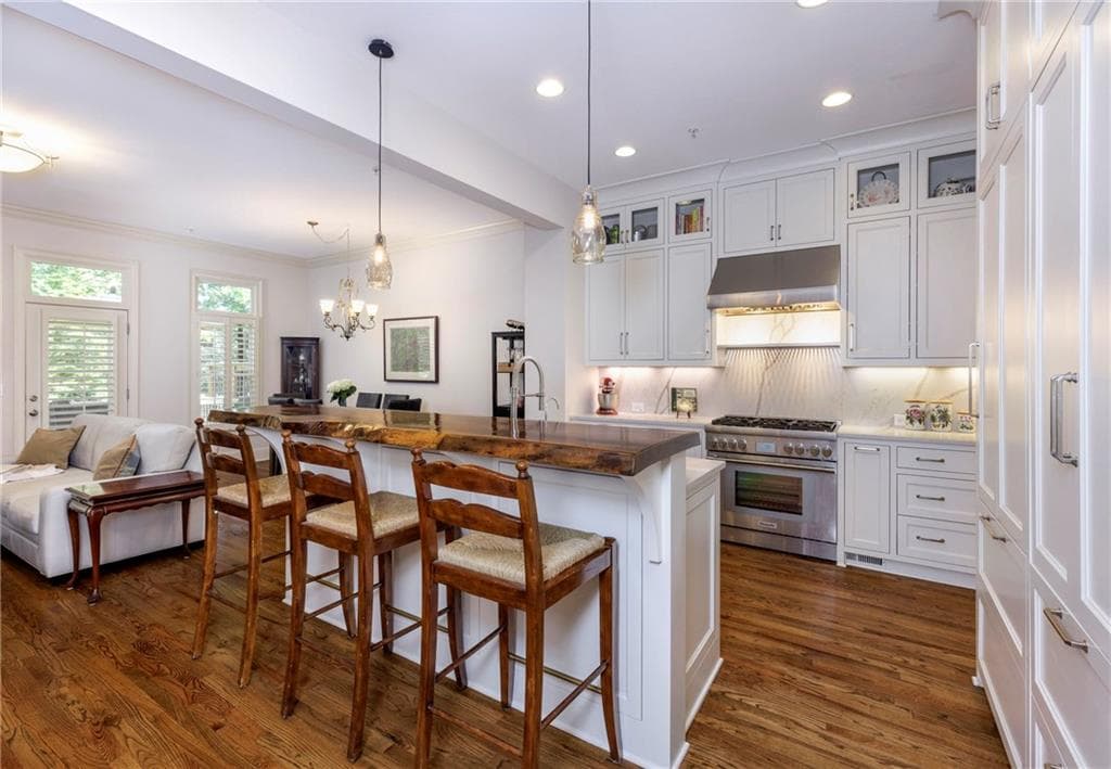 4 bedroom, 4 bathroom, 3,350 sq ft townhouse for sale at 2008 Hidden Alley, Alpharetta, GA 30009 — photo 5