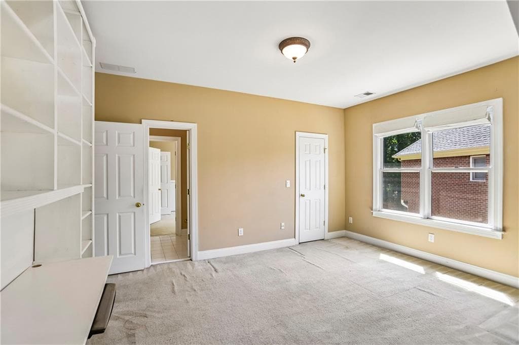 3 bedroom, 4 bathroom, 3,609 sq ft single family residence under contract at 3054 Montclair Circle, Smyrna, GA 30080 — photo 4