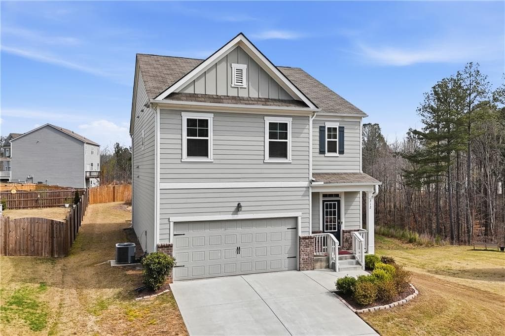 5 bedroom, 3 bathroom, 2,388 sq ft single family residence for sale at 312 Etowah Parkway, Dawsonville, GA 30534 — photo 2