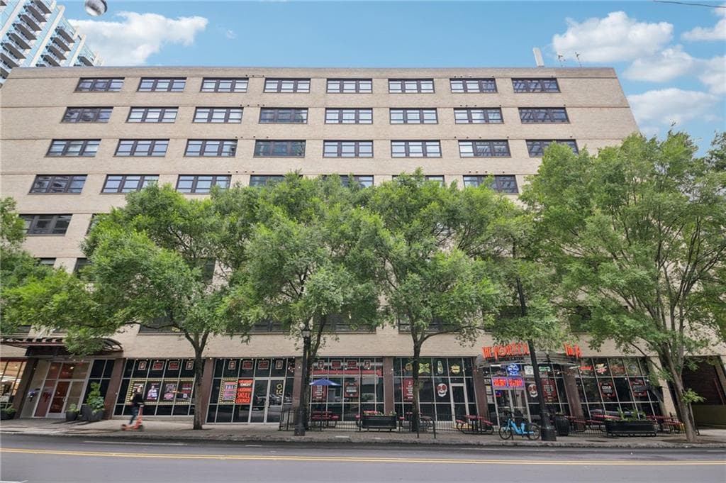 1 bedroom, 1 bathroom, 1,030 sq ft condominium sold at 878 Peachtree Street 411, Atlanta, GA 30309