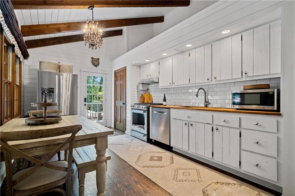 3 bedroom, 3 bathroom, 2,106 sq ft single family residence for sale at 62 Crazy Bear Ridge, Jasper, GA 30143 — photo 5