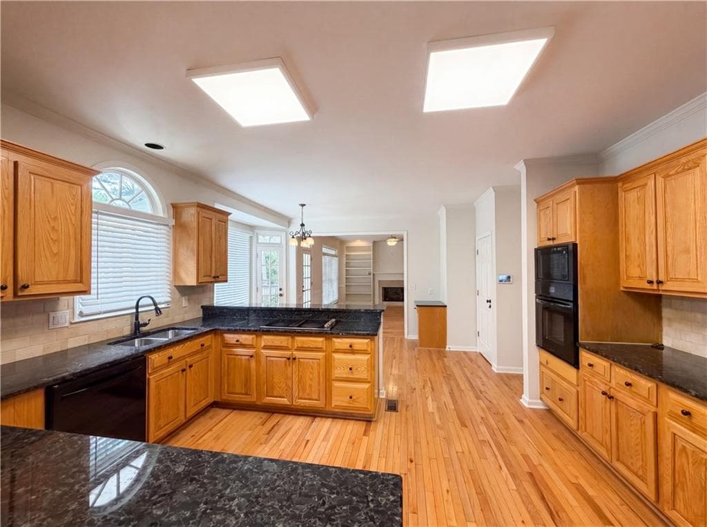 4 bedroom, 4 bathroom, 3,706 sq ft single family residence for sale at 1900 Milfield Circle, Snellville, GA 30078 — photo 2