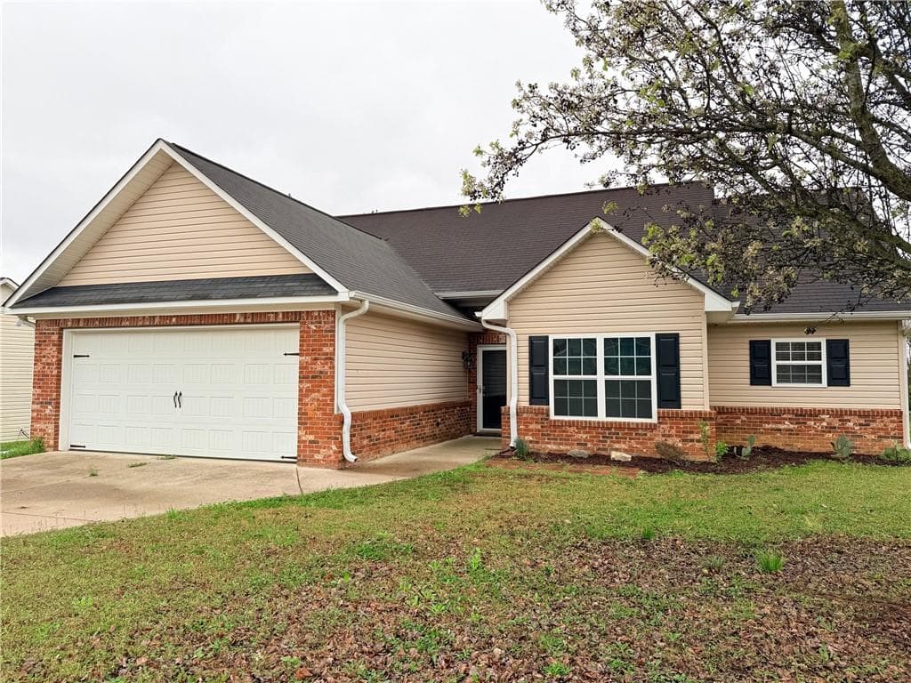 3 bedroom, 2 bathroom, 1,406 sq ft single family residence sold at 107 Colton Drive, Calhoun, GA 30701