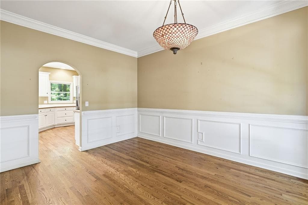 5 bedroom, 5 bathroom, 3,741 sq ft single family residence for sale at 514 Lovinggood Court, Woodstock, GA 30189 — photo 6