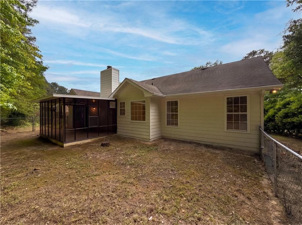 3 bedroom, 2 bathroom, 1,412 sq ft single family residence for sale at 430 Cornwallis Way, Fayetteville, GA 30214 — photo 5