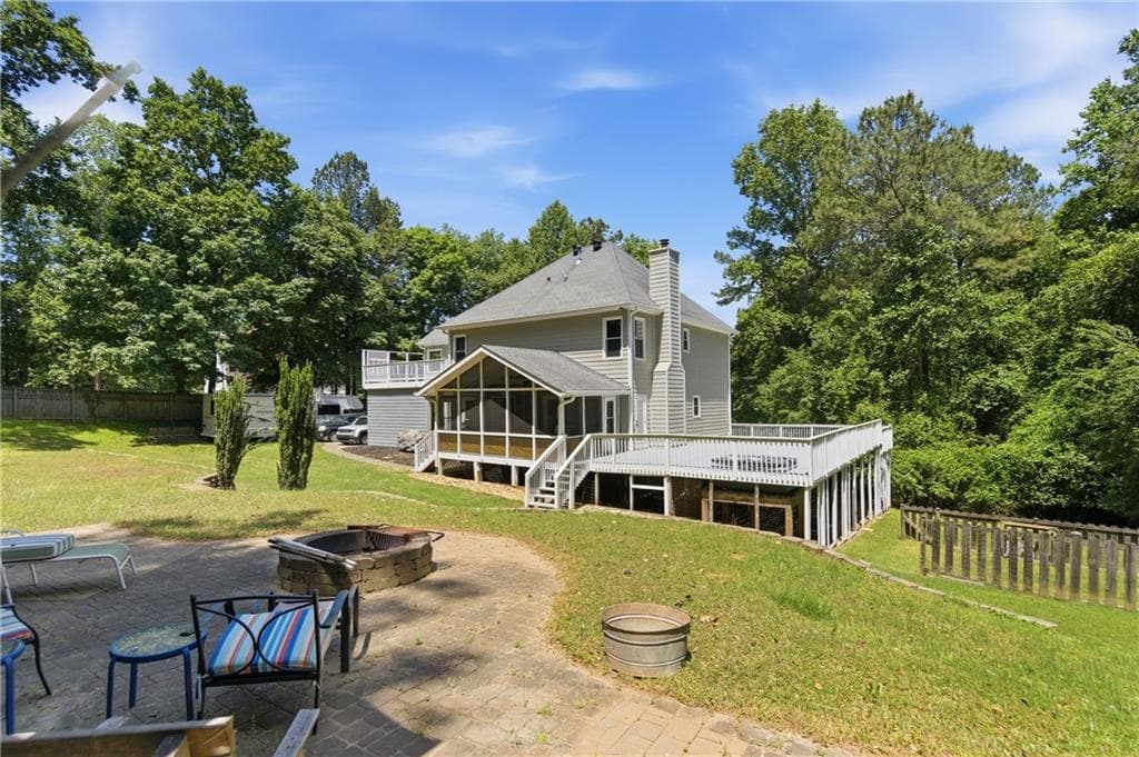 5 bedroom, 4 bathroom, 3,706 sq ft single family residence for sale at 2487 Windchase Court, Buford, GA 30518 — photo 2