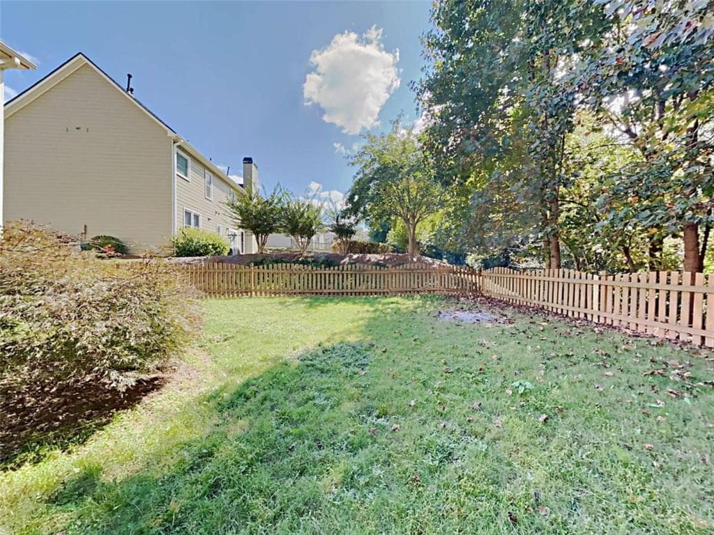 4 bedroom, 3 bathroom, 1,950 sq ft single family residence for sale at 108 Windsong Trail, Canton, GA 30114 — photo 4