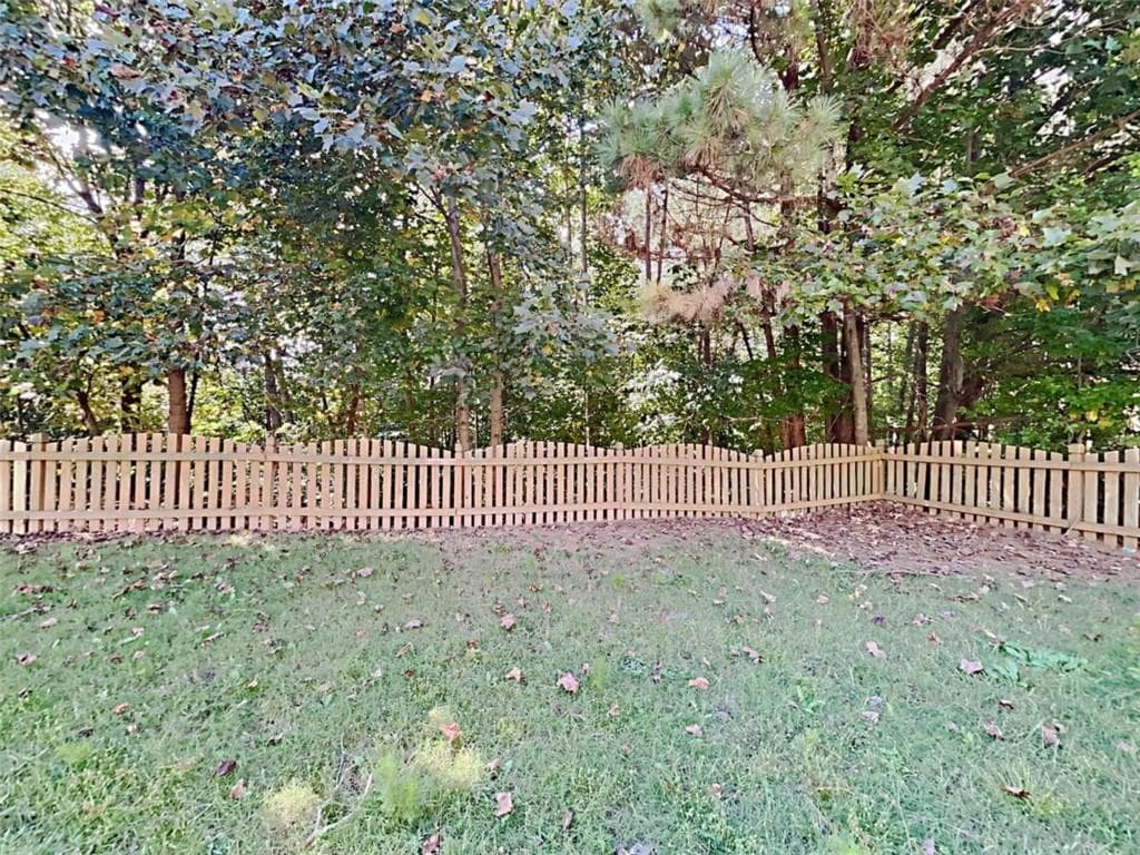 4 bedroom, 3 bathroom, 1,950 sq ft single family residence for sale at 108 Windsong Trail, Canton, GA 30114 — photo 5