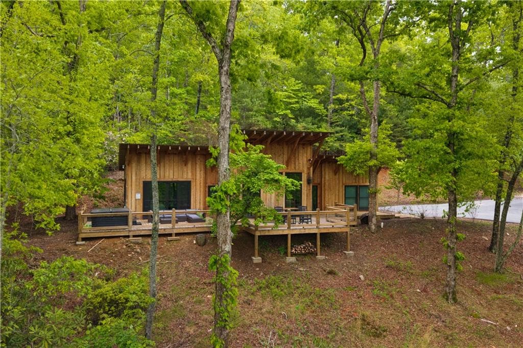 3 bedroom, 3 bathroom, 1,479 sq ft single family residence for sale at 2745 Galloway Road, Blue Ridge, GA 30513 — photo 1 of 36