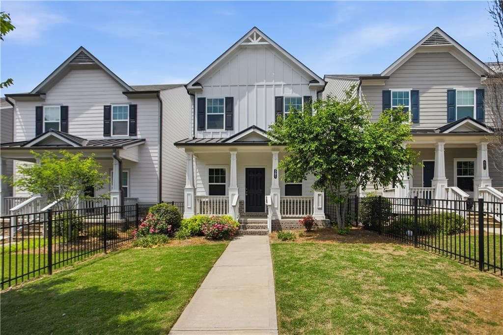 3 bedroom, 3 bathroom, 2,100 sq ft single family residence for sale at 505 Ruths Drive, Woodstock, GA 30188 — photo 1 of 40