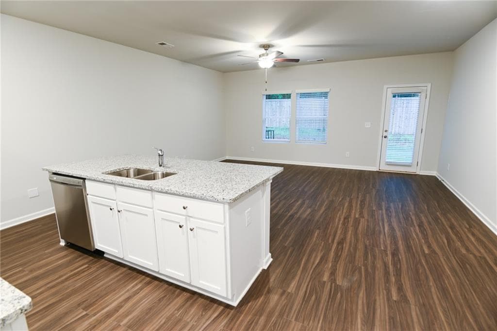 3 bedroom, 3 bathroom, 1,538 sq ft townhouse for rent at 115 Village Green Drive 166, Adairsville, GA 30103 for $1,799 a month — photo 6