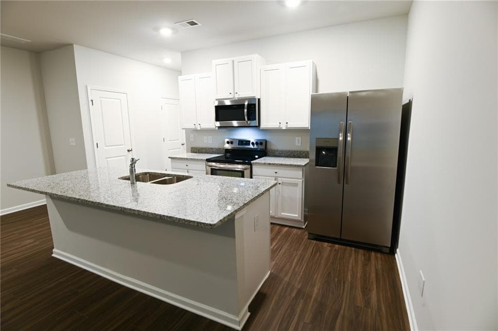 3 bedroom, 3 bathroom, 1,538 sq ft townhouse for rent at 115 Village Green Drive 166, Adairsville, GA 30103 for $1,799 a month — photo 2